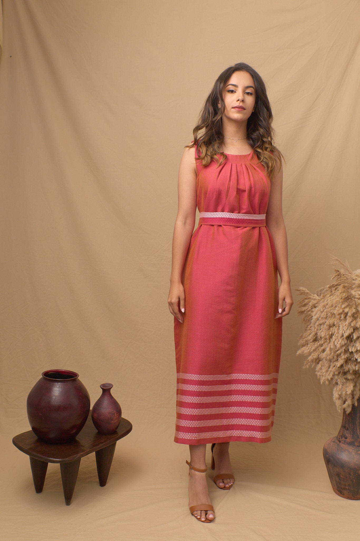 Sleeveless Fadila Shift Dress Pink